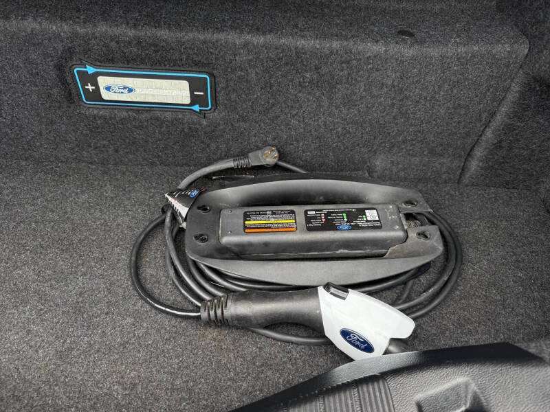 2017 Ford Fusion Energi SE Luxury