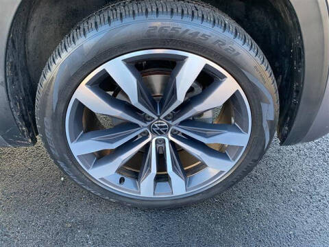 2020 Volkswagen Atlas Cross Sport V6 SEL Premium R-Line 4Motion