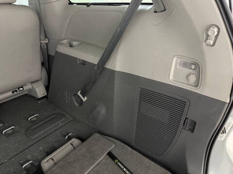2020 Toyota Sienna XLE Premium 8-Passenger