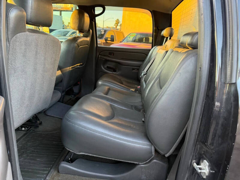 2006 GMC Sierra 2500HD