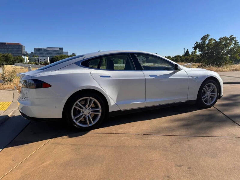 2014 Tesla Model S