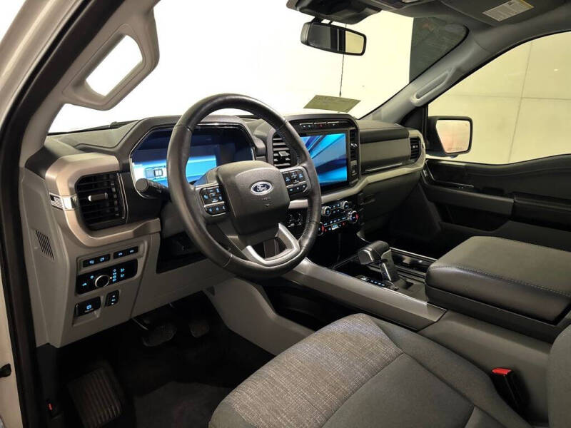 2023 Ford F-150 Lightning XLT