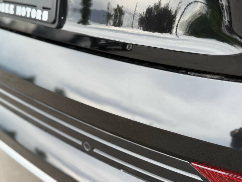 2019 Audi e-tron quattro Premium Plus