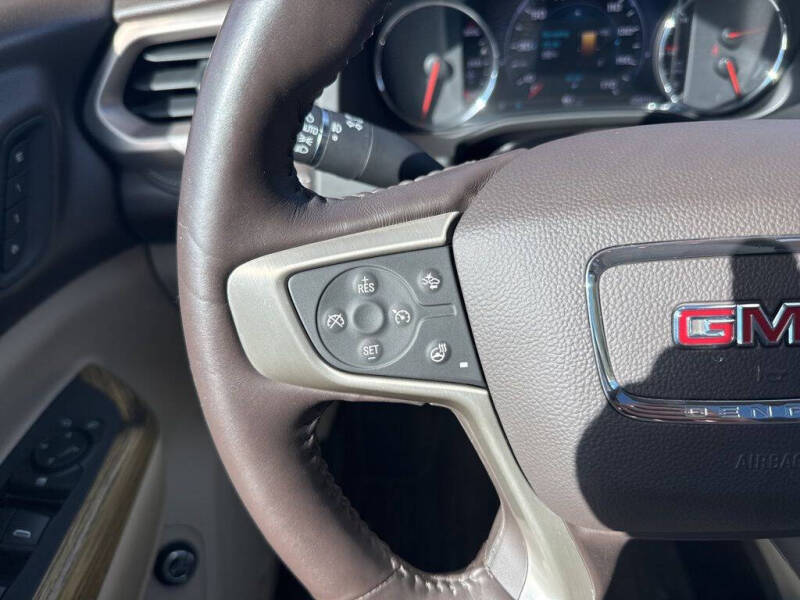 2017 GMC Acadia Denali