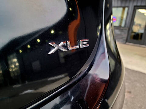 2018 Toyota Avalon XLE