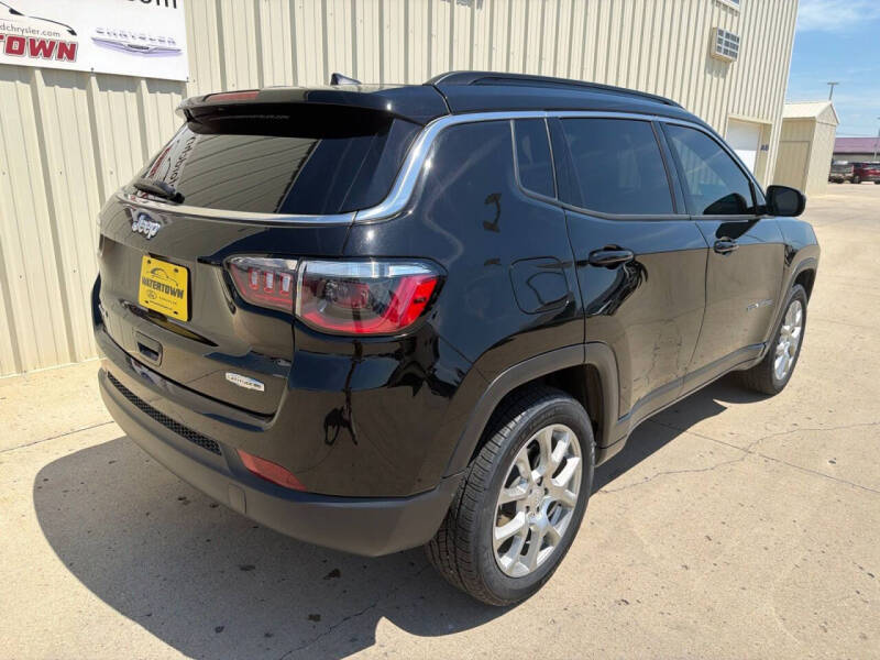 2023 Jeep Compass Latitude Lux