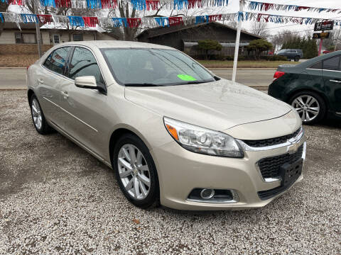 2015 Chevrolet Malibu for sale at Antique Motors in Plymouth IN