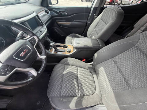 2017 GMC Acadia SLE-2