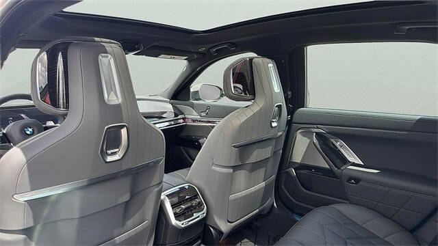 2025 BMW 7 Series 760i xDrive