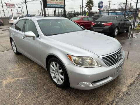 2007 Lexus LS 460 for sale at S.A. BROADWAY MOTORS INC in San Antonio TX