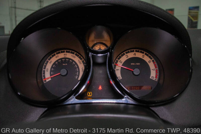 2009 Saturn SKY Red Line