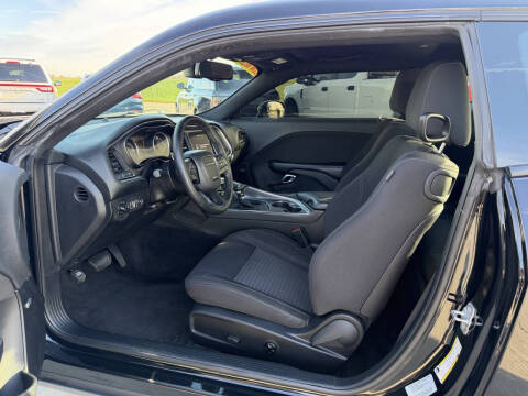2017 Dodge Challenger SXT
