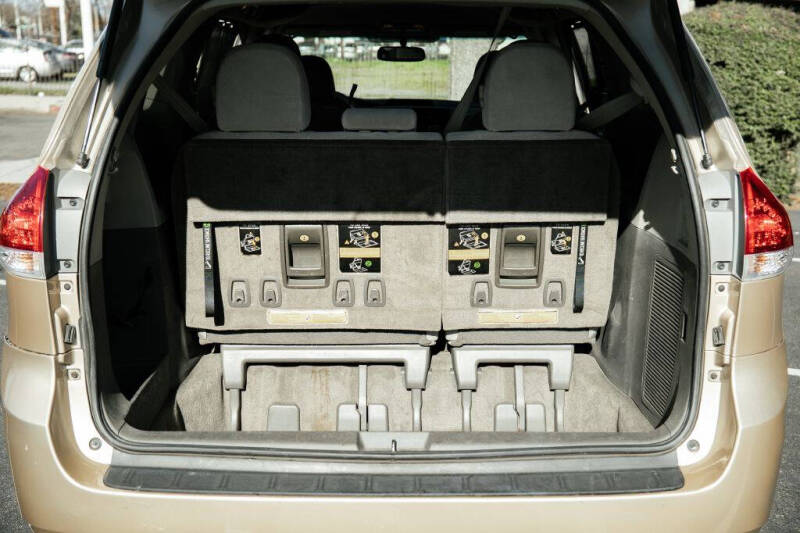 2011 Toyota Sienna