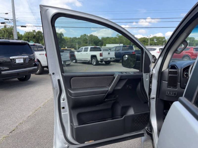 2014 Nissan Titan