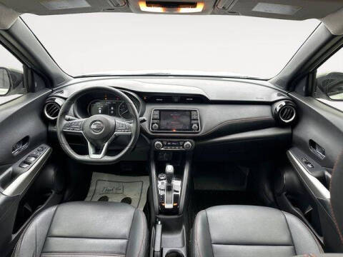 2019 Nissan Kicks SR