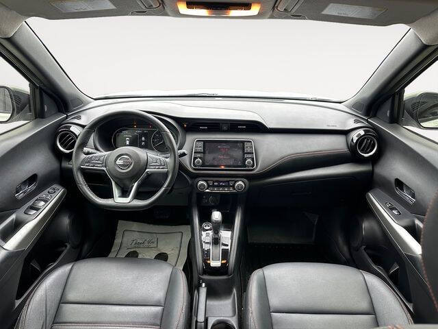 2019 Nissan Kicks SR
