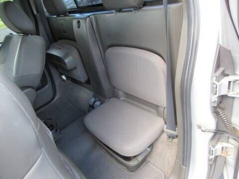 2010 Nissan Frontier LE