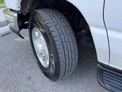 2012 Ford E-Series E-350 SD XLT