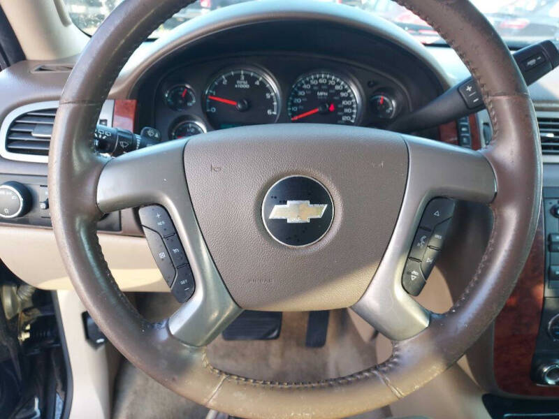 2014 Chevrolet Suburban LT