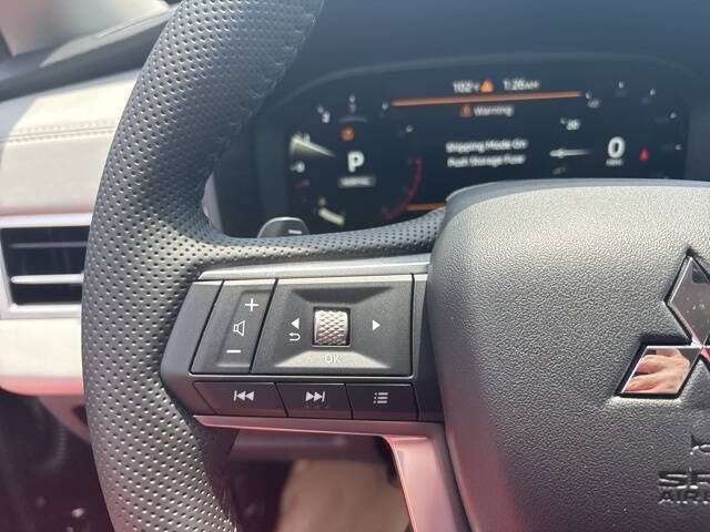 2025 Mitsubishi Outlander SE