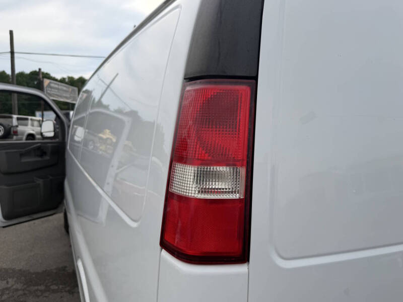 2017 Chevrolet Express 2500