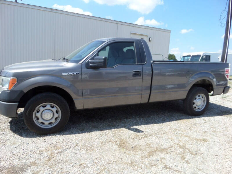 2014 Ford F-150 for sale at AUTO FLEET REMARKETING, INC. in Van Alstyne TX