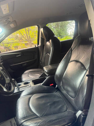 2010 Chevrolet Traverse LT