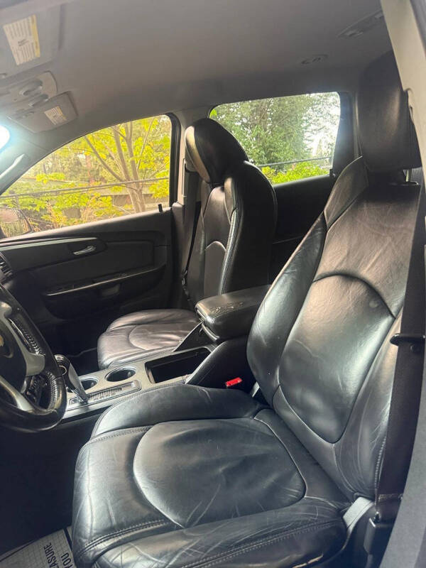 2010 Chevrolet Traverse LT