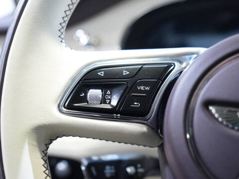 2023 Bentley Bentayga EWB