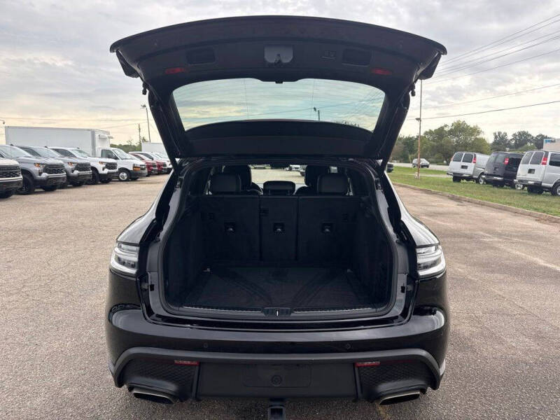 2022 Porsche Macan