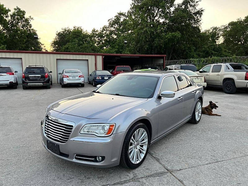 2011 Chrysler 300 C