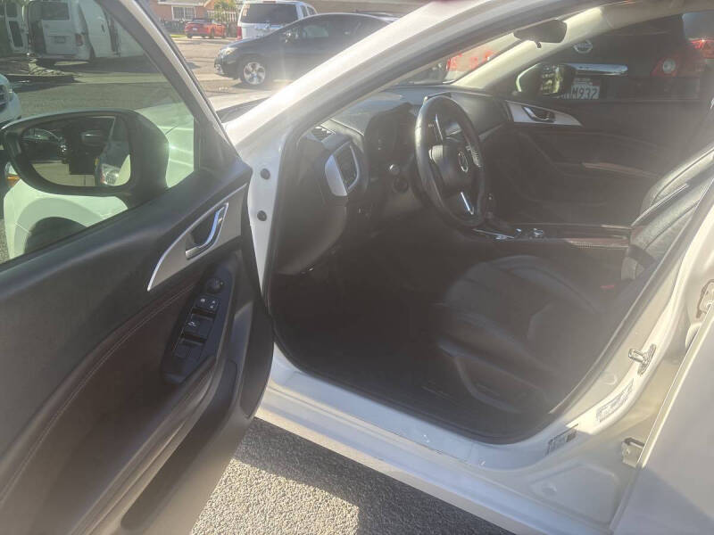 2017 Mazda MAZDA3 Touring 2.5