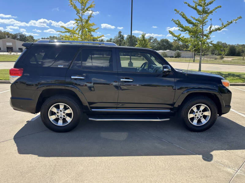 2012 Toyota 4Runner SR5's photo