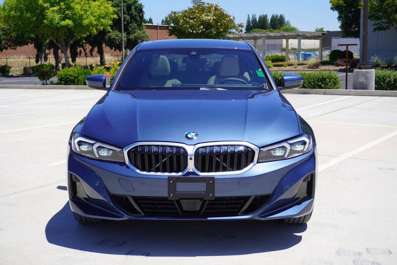2025 BMW 3 Series 330i