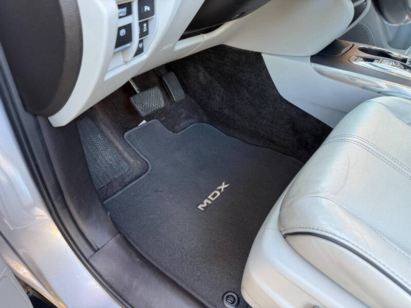 2017 Acura MDX w/Advance