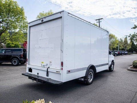 2024 Ford E-Series