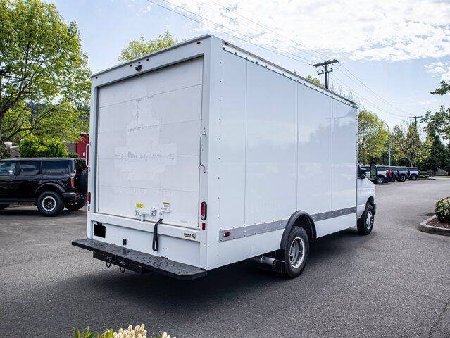 2024 Ford E-Series