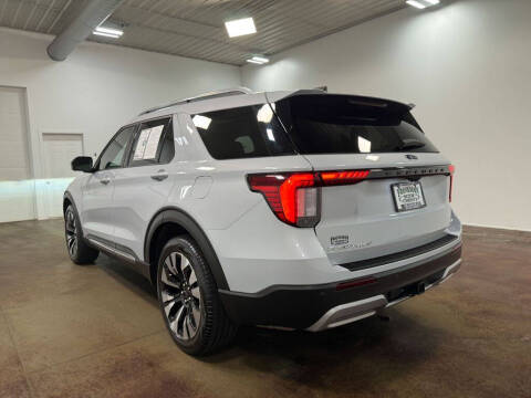 2025 Ford Explorer Platinum