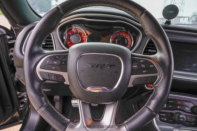 2016 Dodge Challenger SRT Hellcat