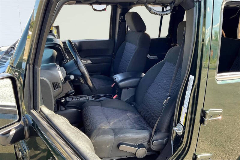 2011 Jeep Wrangler Unlimited Sahara