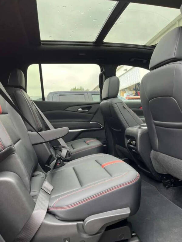 2025 Chevrolet Traverse RS