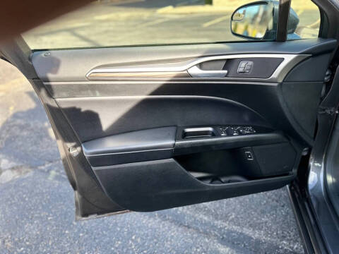 2017 Ford Fusion Energi SE Luxury