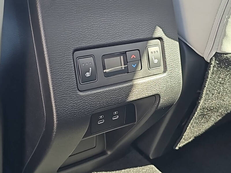 2025 Mitsubishi Outlander SEL Platinum Edition