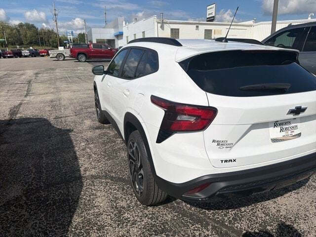 2025 Chevrolet Trax RS