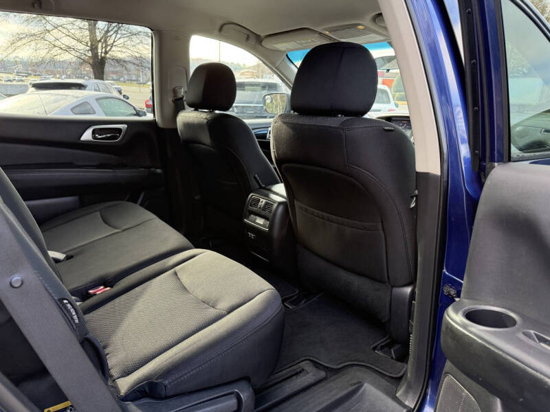 2018 Nissan Pathfinder S