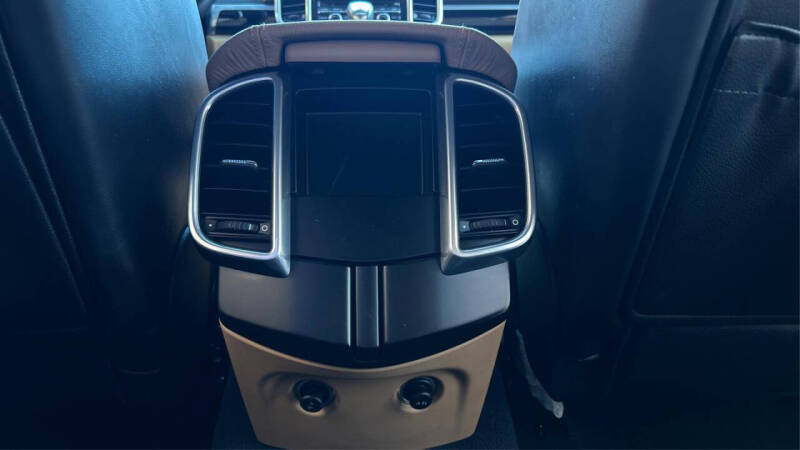 2016 Porsche Cayenne