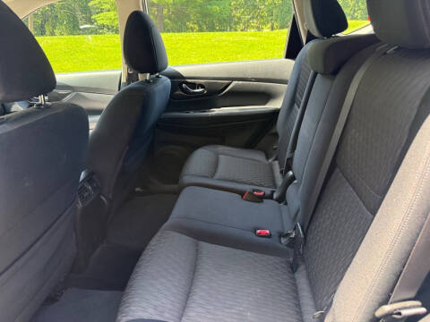 2017 Nissan Rogue SL