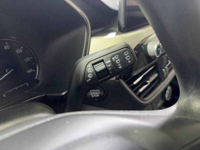 2021 Ford Escape Hybrid SE