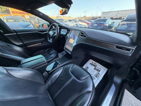 2015 Tesla Model S 70