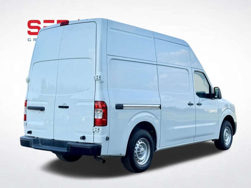 2017 Nissan NV